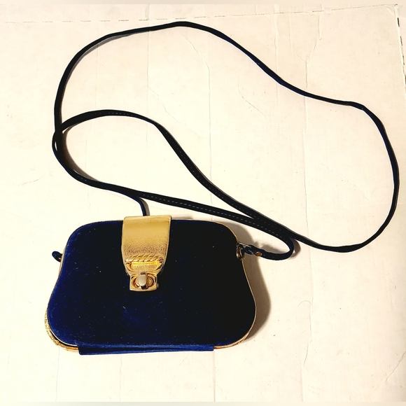 Royal Blue faux velvet with gold accents crossbody formal clutch purse - Picture 1 of 6